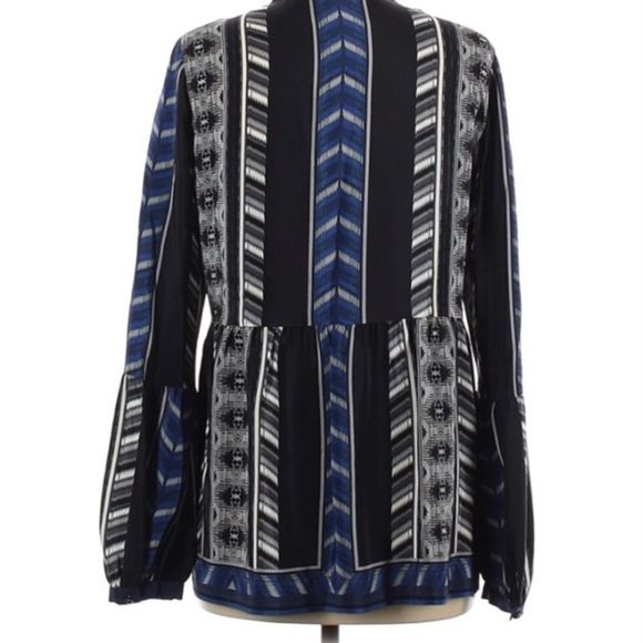 4/$20 🍂 Twelfth Street Designer Silk Top - Picture 2 of 13